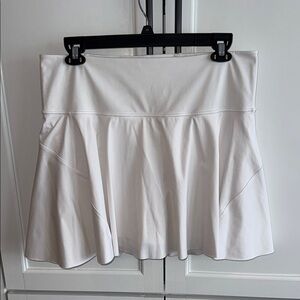 Athleta White Ace Tennis Skort 15.5”
